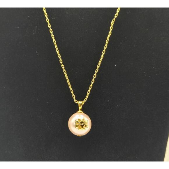 Tory Burch Jewelry - NEW Tory Burch Pink Pearl T Logo Necklace Gold Chain Adjustable NWT Gift